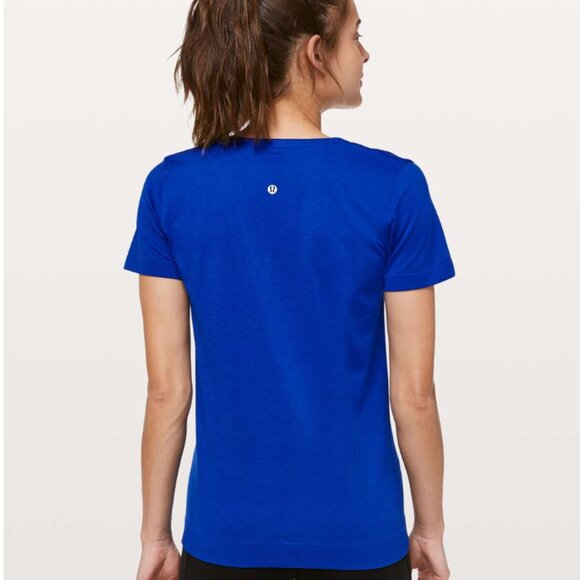 #101 Lululemon Swiftly Tech Short Sleeve *Relaxed Fit Jet Stream Sz 10 - Picture 2 of 8